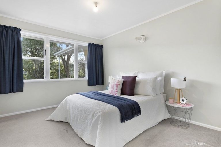 Photo of property in 34 Silverbirch Grove, Churton Park, Wellington, 6037