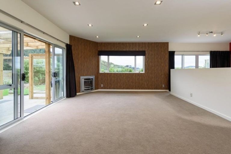 Photo of property in 3 Sedgley Grove, Churton Park, Wellington, 6037