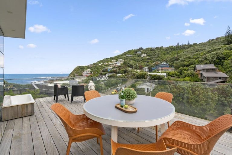 Photo of property in 221 Houghton Bay Road, Houghton Bay, Wellington, 6023