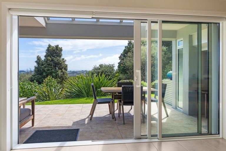 Photo of property in 35 Kotare Street, Hilltop, Taupo, 3330