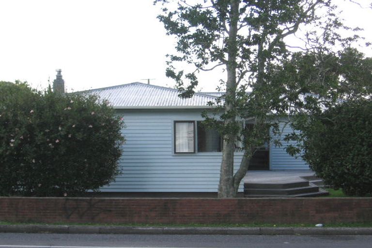 Photo of property in 14 Rathgar Road, Henderson, Auckland, 0610