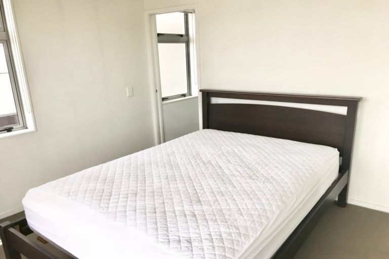 Photo of property in 135 Victoria Street, Cambridge, 3434