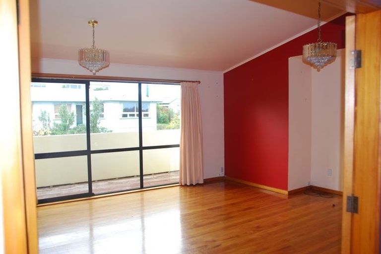 Photo of property in 5 Braemar Terrace, Johnsonville, Wellington, 6037