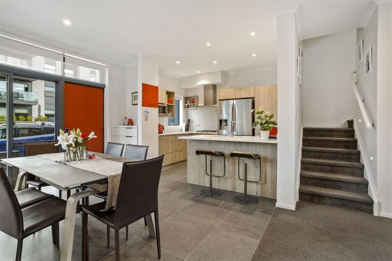 Photo of property in 186 Hobsonville Point Road, Hobsonville, Auckland, 0616