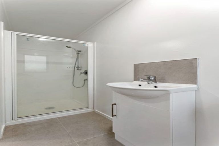 Photo of property in 6 Clover Drive, Henderson, Auckland, 0610