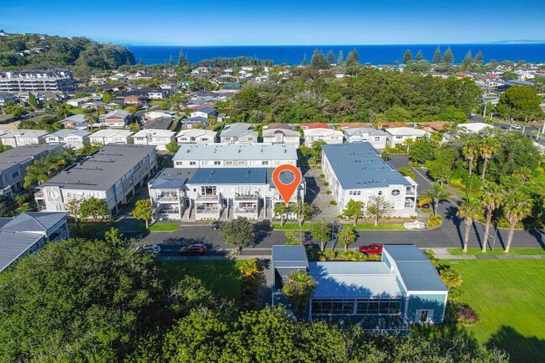 Photo of property in 2 Parkside Drive, Orewa, 0931