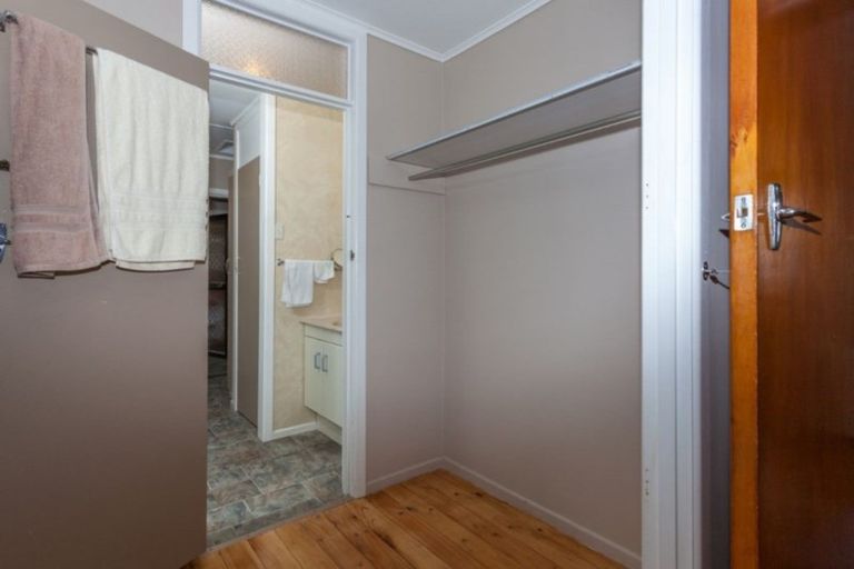 Photo of property in 136 Kiwi Road, Whangamata, 3620