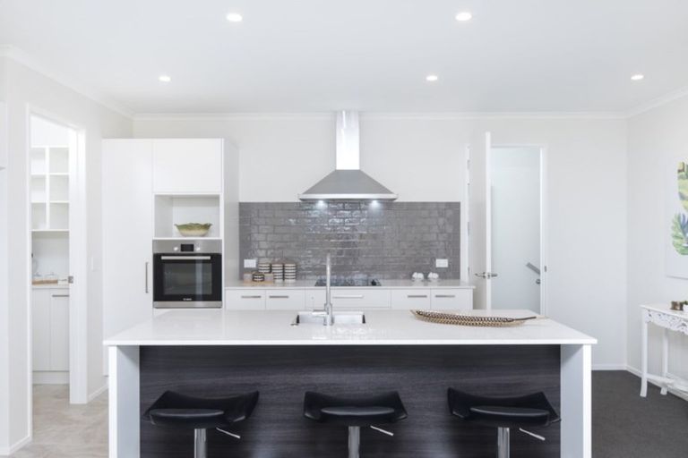 Photo of property in 34 Lisle Farm Drive, Pukekohe, 2120