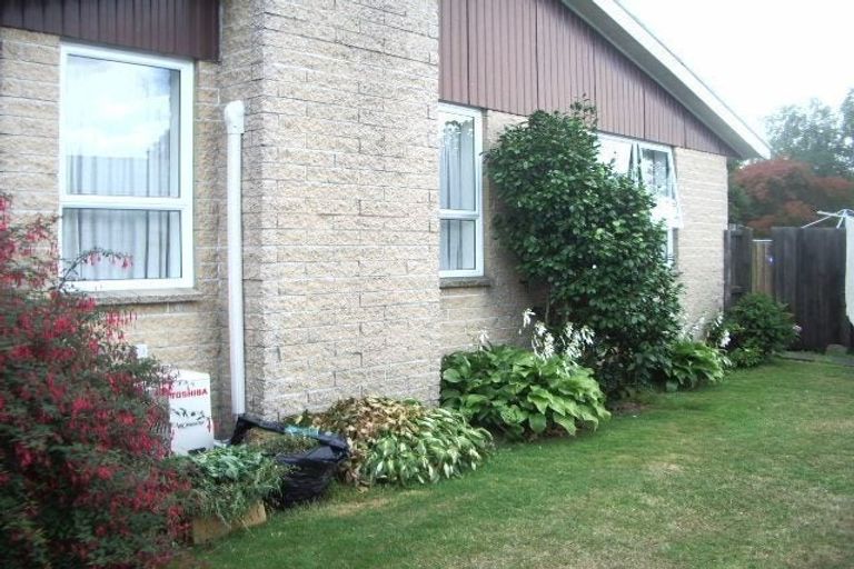 Photo of property in 102 Roberta Drive, Somerfield, Christchurch, 8024