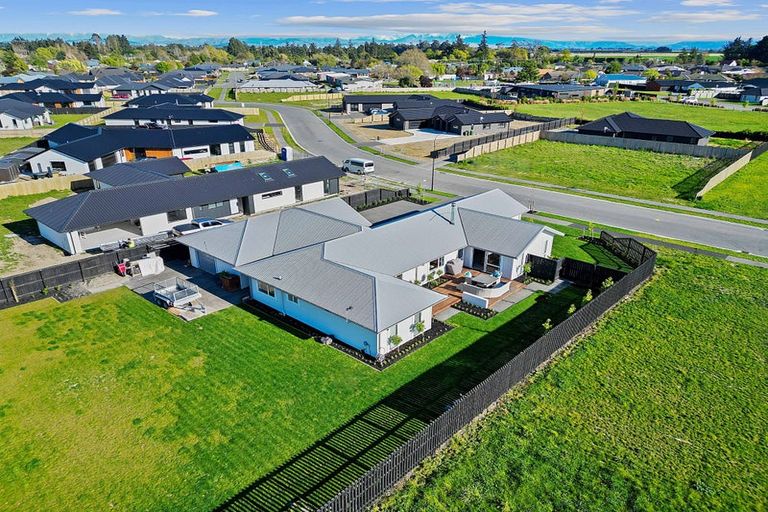 Photo of property in 31 Suffolk Drive, Kirwee, 7571