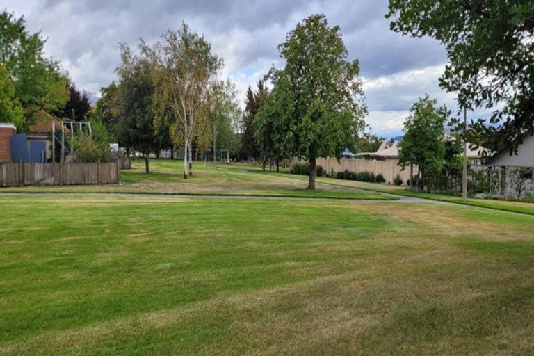 Photo of property in 10 Westmoreland Place, Cromwell, 9310