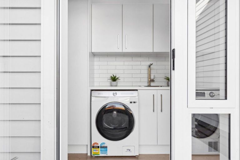 Photo of property in 4 Richmond Street, Cambridge, 3434