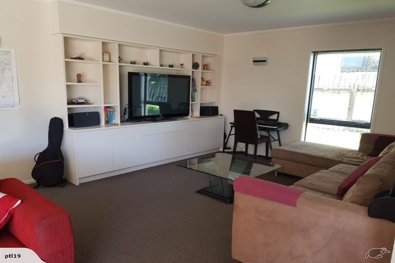Photo of property in 54 Third View Avenue, Beachlands, Auckland, 2018