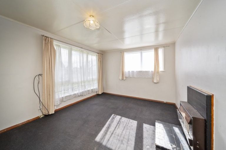 Photo of property in 3 Mcguire Street, Hawera, 4610
