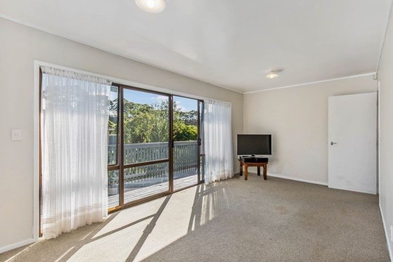 Photo of property in 1/504 Oruarangi Road, Mangere, Auckland, 2022