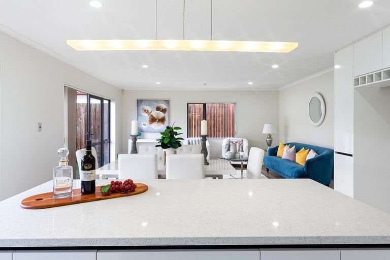 Photo of property in 3 Magnolia Place, Flat Bush, Auckland, 2016