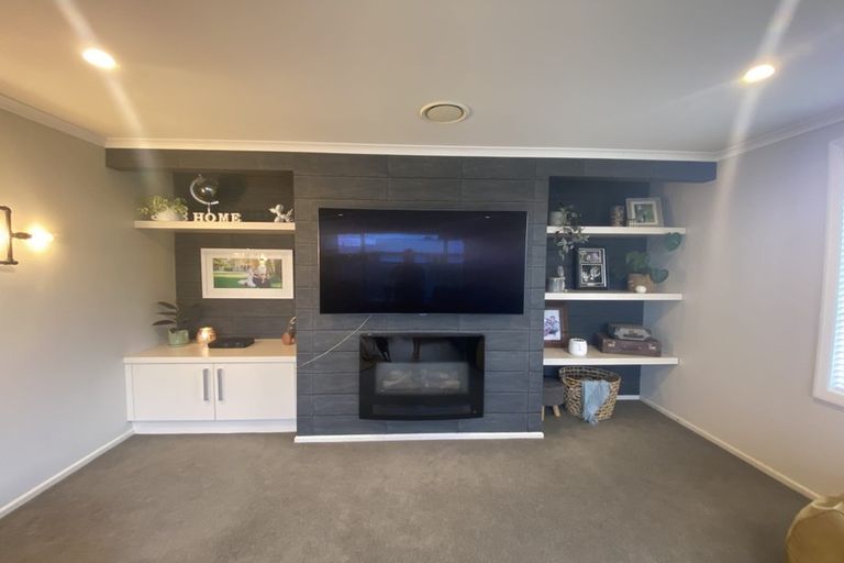 Photo of property in 96 Brougham Street, Westport, 7825