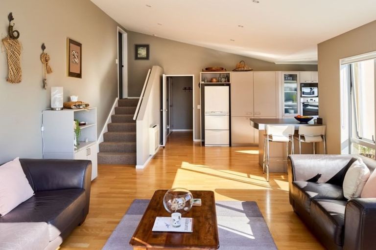 Photo of property in 18 Leeward Drive, Whitby, Porirua, 5024