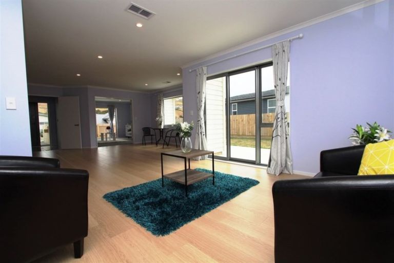 Photo of property in 5 Prestwich Rise, Churton Park, Wellington, 6037