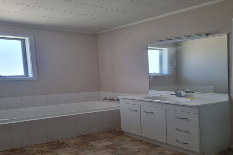 Photo of property in 31 Studfall Street, Pakuranga Heights, Auckland, 2010