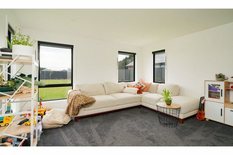 Photo of property in 66 Richfield Drive, Waikiwi, Invercargill, 9810