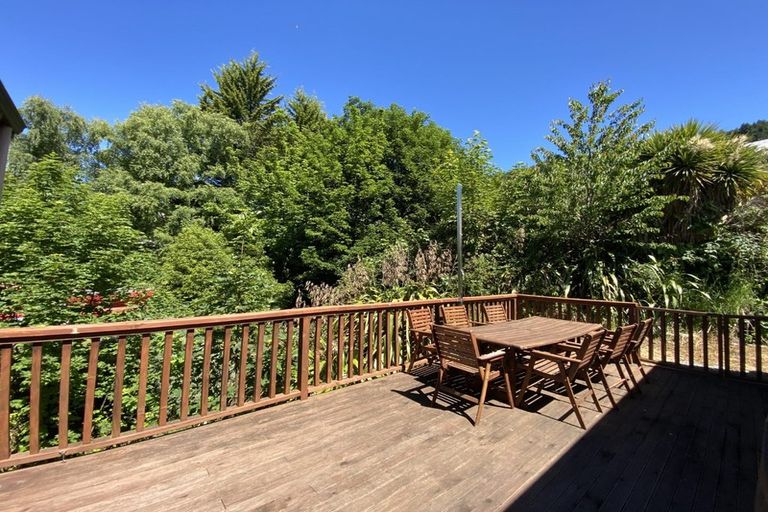 Photo of property in 37 Larch Hill Place, Queenstown, 9300