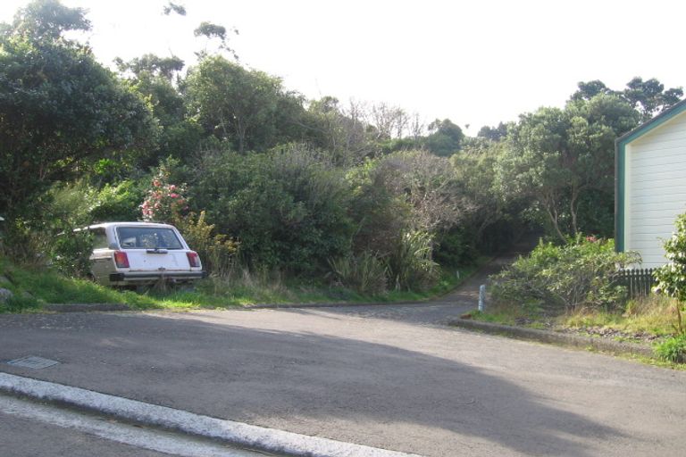 Photo of property in 52 Frankmoore Avenue, Johnsonville, Wellington, 6037
