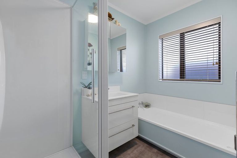 Photo of property in 3a Seaway Terrace, Otumoetai, Tauranga, 3110