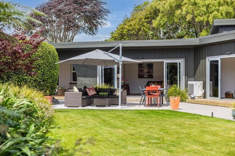 Photo of property in 19 Fleetwood Grove, Waikanae, 5036
