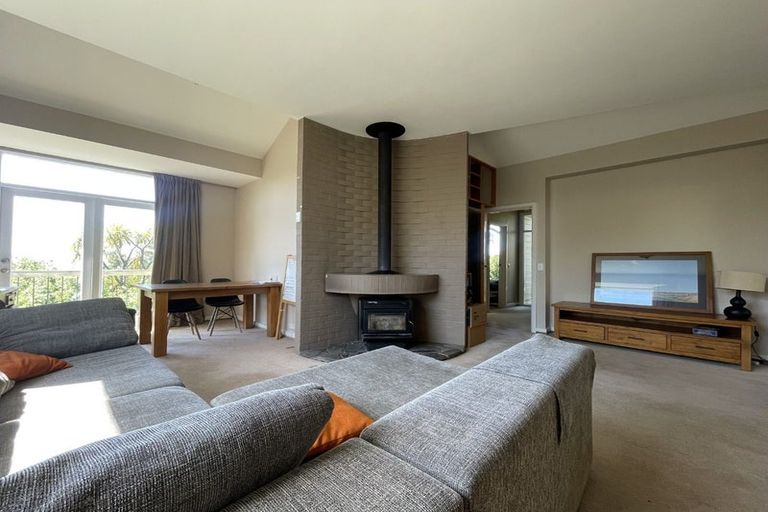 Photo of property in 116 Moncks Spur Road, Redcliffs, Christchurch, 8081
