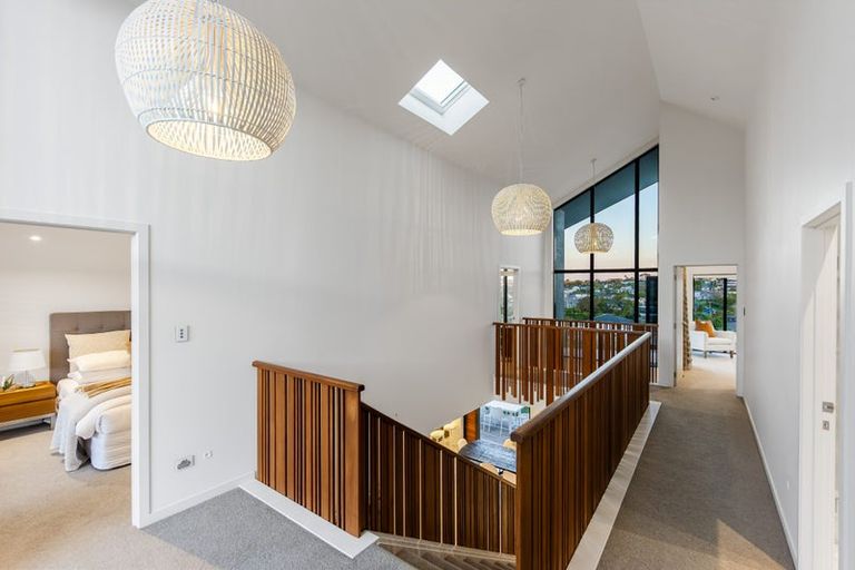 Photo of property in 11 Tuatini Place, Long Bay, Auckland, 0630