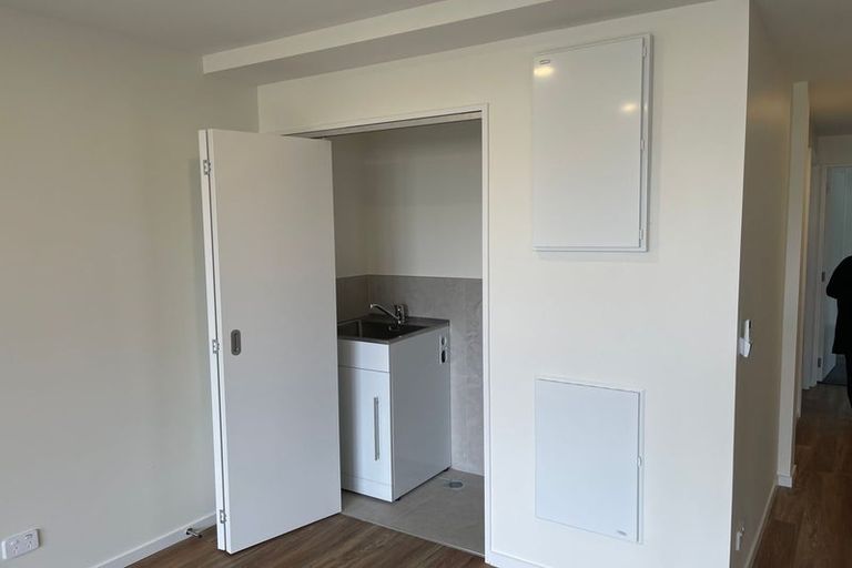 Photo of property in 1/5g Dishys Road, Flat Bush, Auckland, 2019