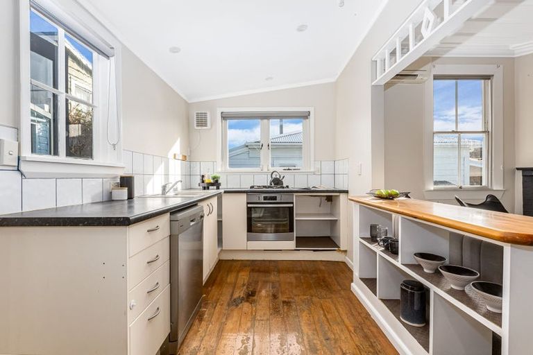 Photo of property in 11 Angus Avenue, Berhampore, Wellington, 6023