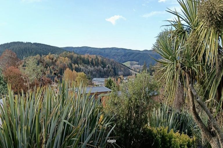 Photo of property in 43 Peel Street, Lawrence, 9532