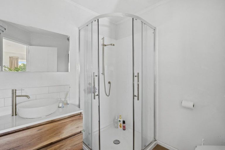 Photo of property in 78 Grays Road, Camborne, Porirua, 5026