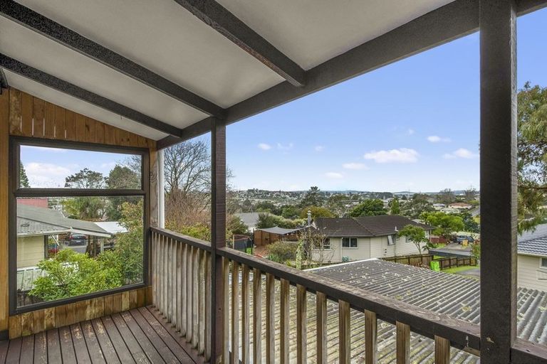 Photo of property in 71 Reynella Drive, Massey, Auckland, 0614