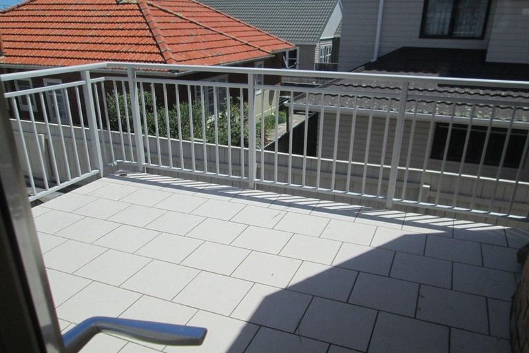 Photo of property in 11c Fife Lane, Miramar, Wellington, 6022