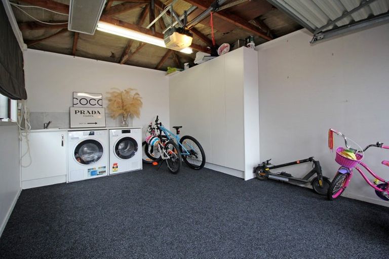 Photo of property in 30 Corunna Road, Milford, Auckland, 0620