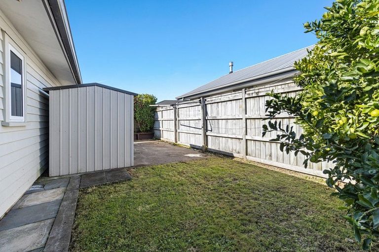 Photo of property in 10 Wentworth Lane, Waiwhakaiho, New Plymouth, 4312