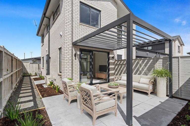 Photo of property in 18 Te Mura Crescent, Takanini, 2112