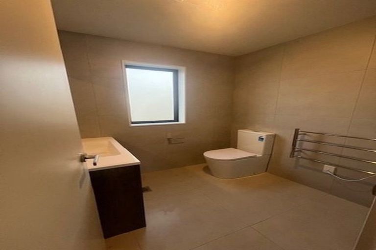 Photo of property in 38 Ahunga Road, Karaka, Papakura, 2113