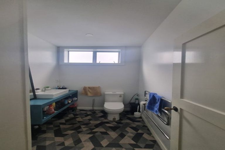 Photo of property in 19 Elizabeth Street, Mount Victoria, Wellington, 6011