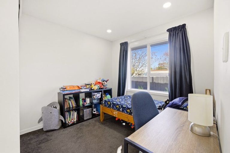 Photo of property in 158 Gayhurst Road, Dallington, Christchurch, 8061