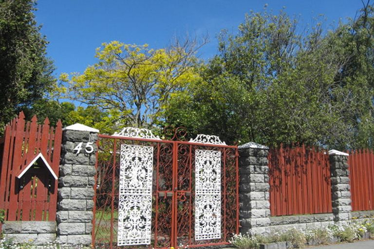 Photo of property in 45 Vivian Street, Burwood, Christchurch, 8083