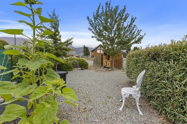 Photo of property in 98 Ohau Drive, Lake Ohau, Twizel, 9412