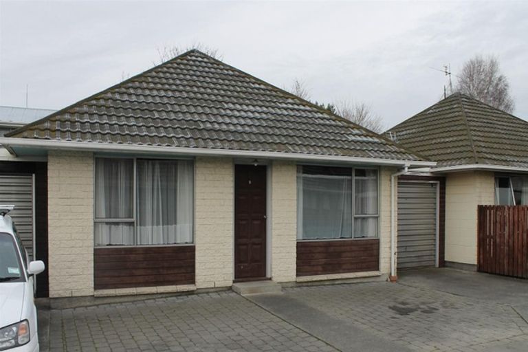 Photo of property in 2/372 Hereford Street, Linwood, Christchurch, 8011