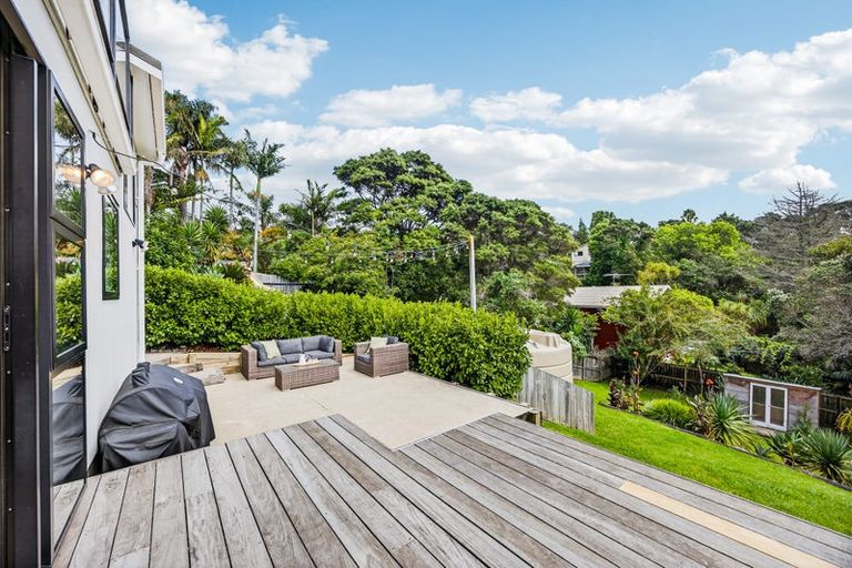 Photo of property in 38 Elliston Crescent, Stanmore Bay, Whangaparaoa, 0932