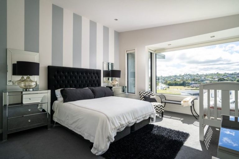 Photo of property in 2/5 The Moorings, Two Mile Bay, Taupo, 3330