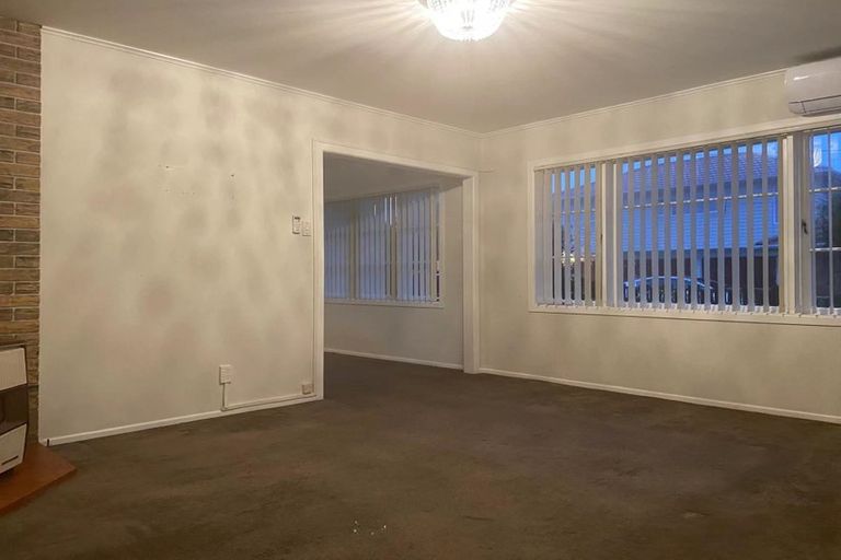 Photo of property in 11 Strid Road, Te Atatu South, Auckland, 0610