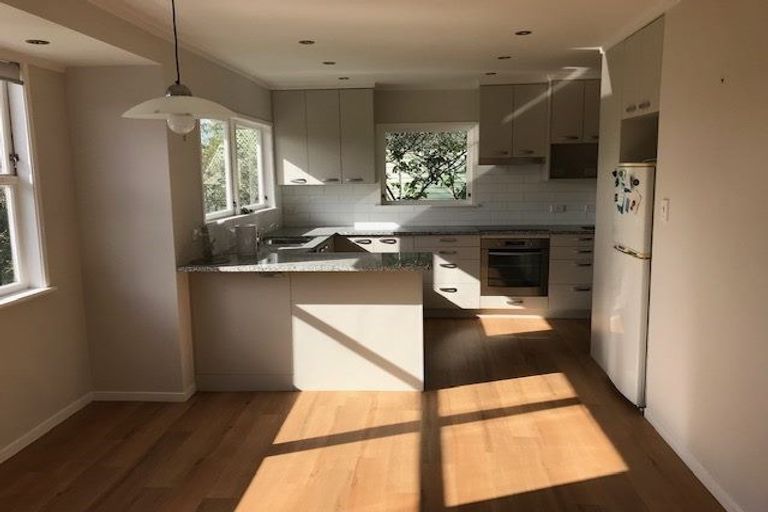 Photo of property in 16 Nevada Avenue, Pakuranga Heights, Auckland, 2010